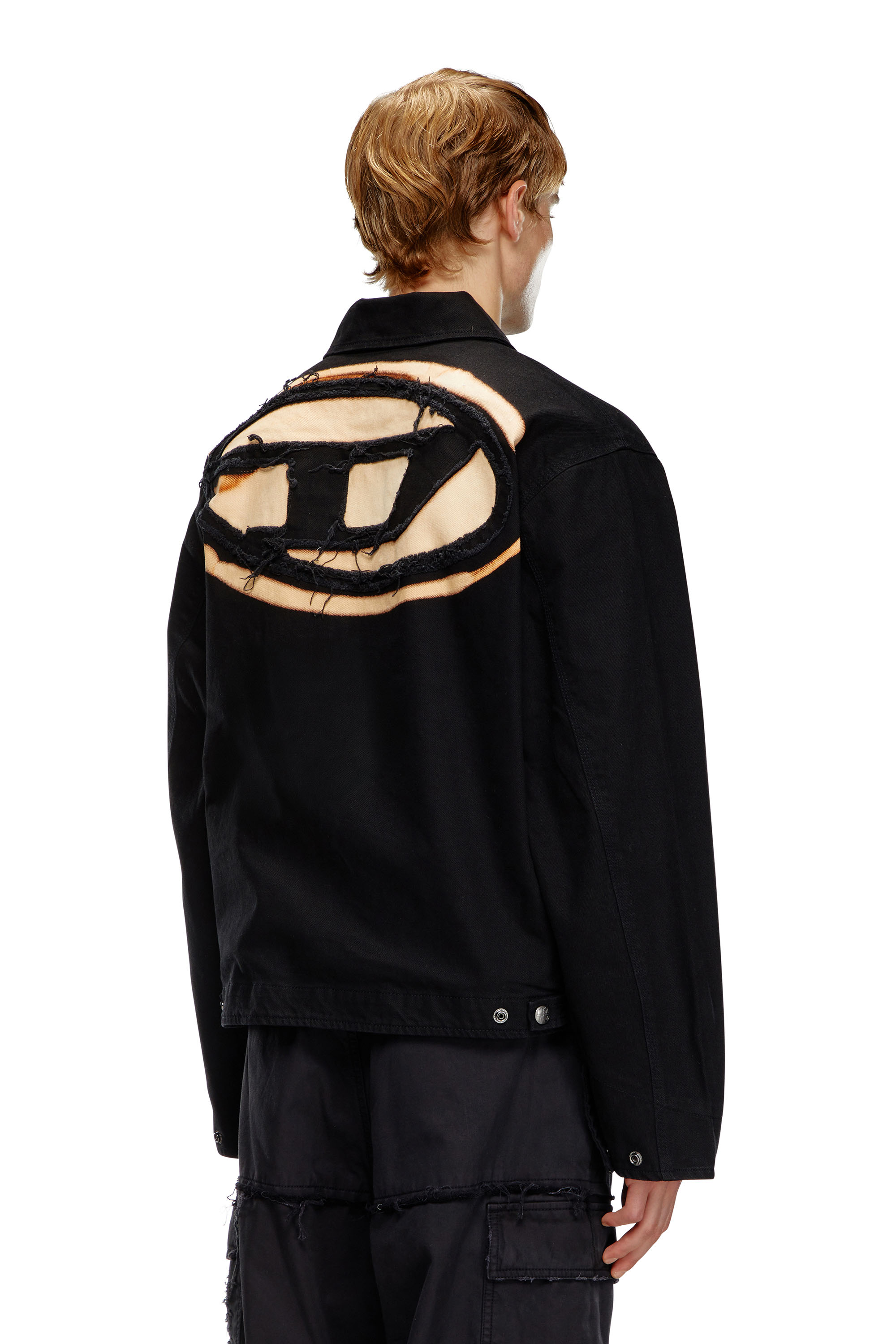 Diesel - J-TAYLOR-BLEACH, Blouson en denim avec logo blanchi Homme in Noir - 4
