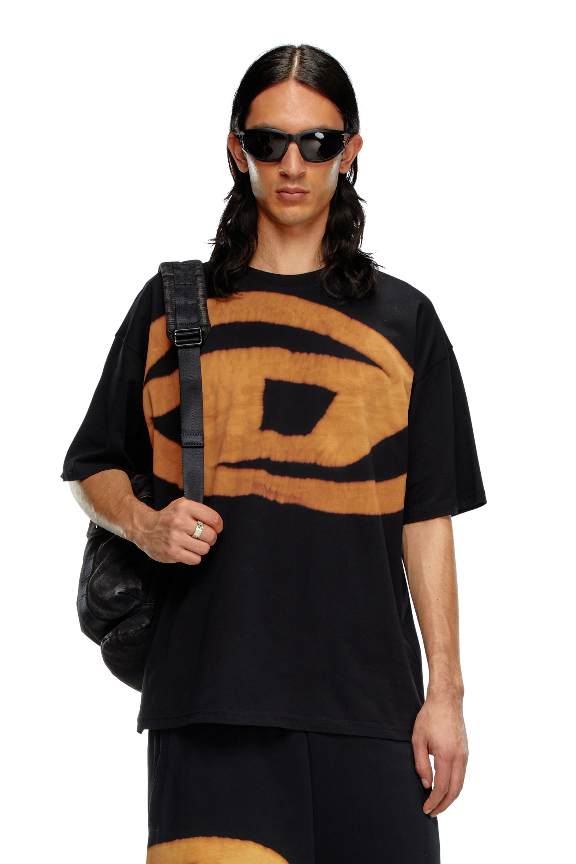 Diesel - T-BOXT-BLEACH, Man's T-shirt with bleached Oval D logo in Orange/Black - 1