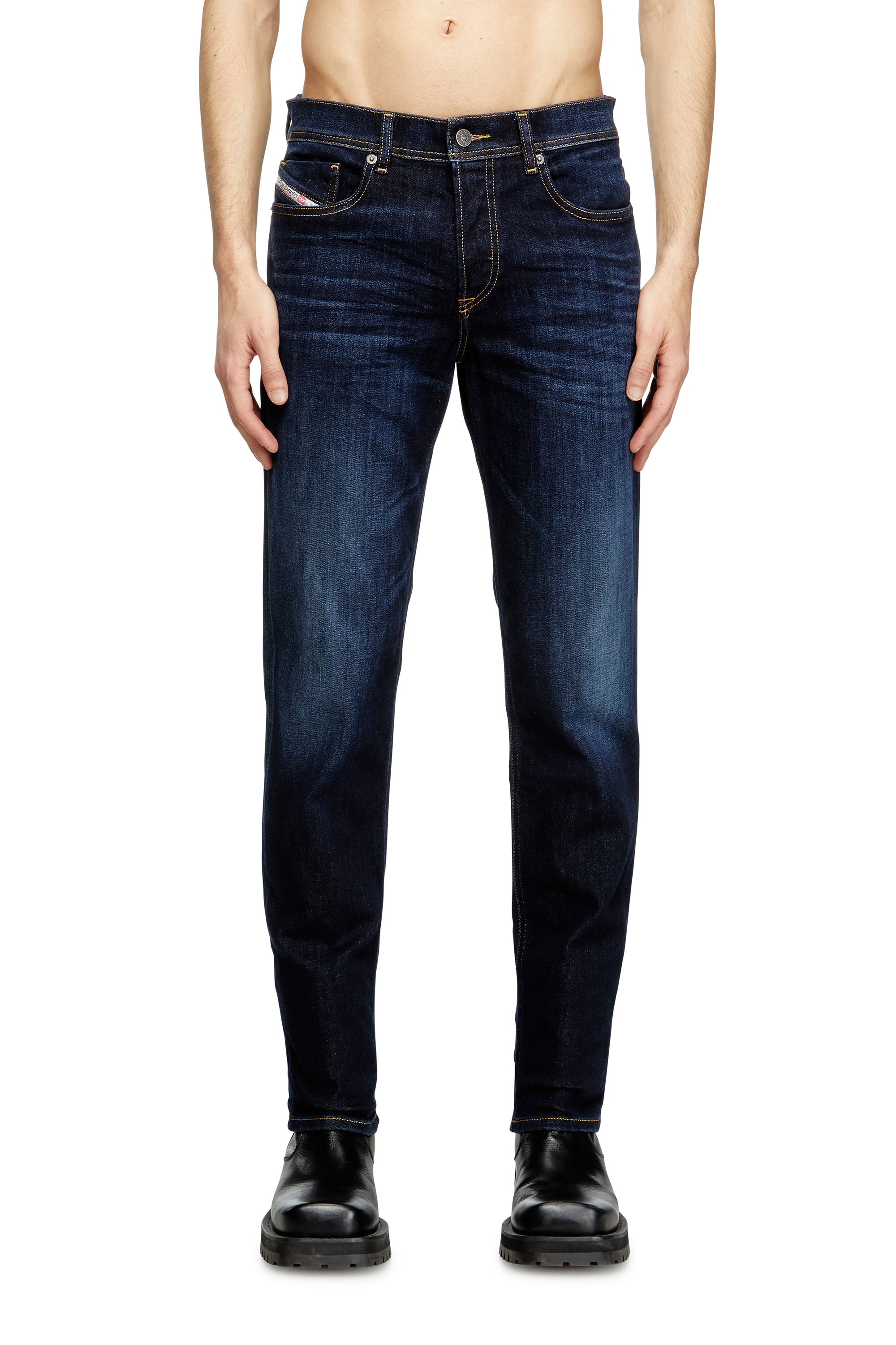 Diesel - Regular Jeans 2023 D-Finitive 009ZS Homme, Bleu Foncé - Image 2