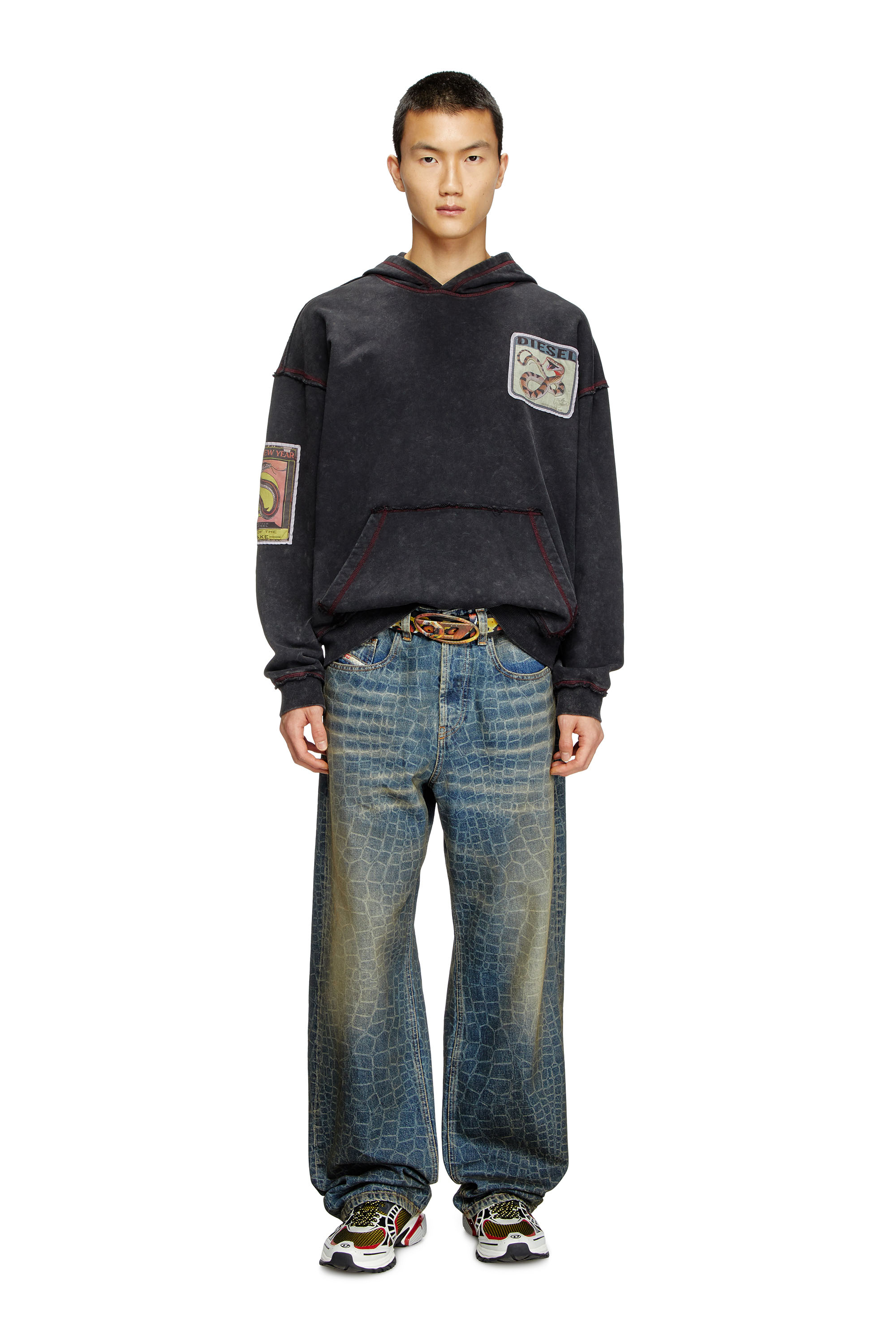 Diesel - CL-S-BOXT-HOOD-SNAKE, Sweat-shirt à capuche traité avec empiècements serpent Mixte in Noir - 3