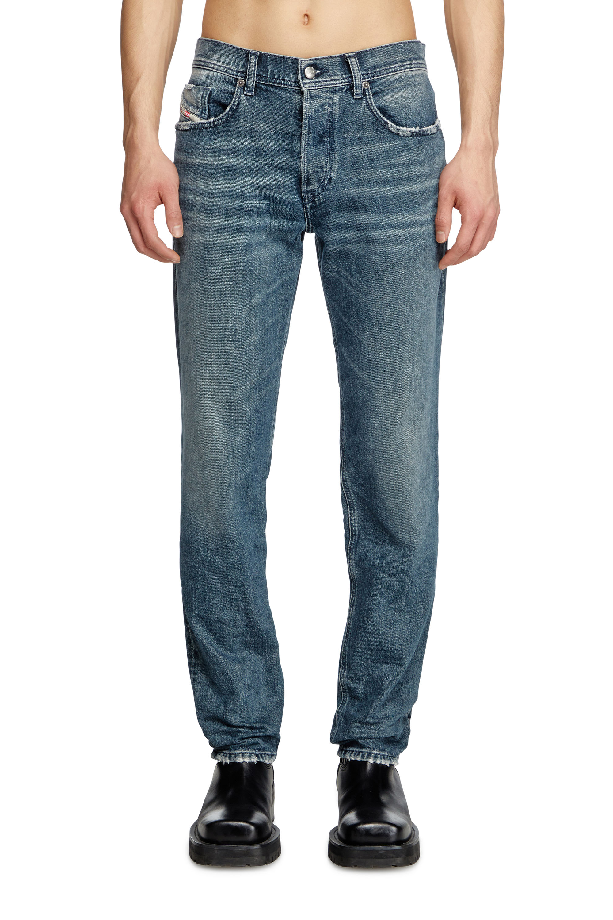 Diesel - Regular Jeans 2023 D-Finitive 007Y7 Homme, Bleu moyen - Image 2