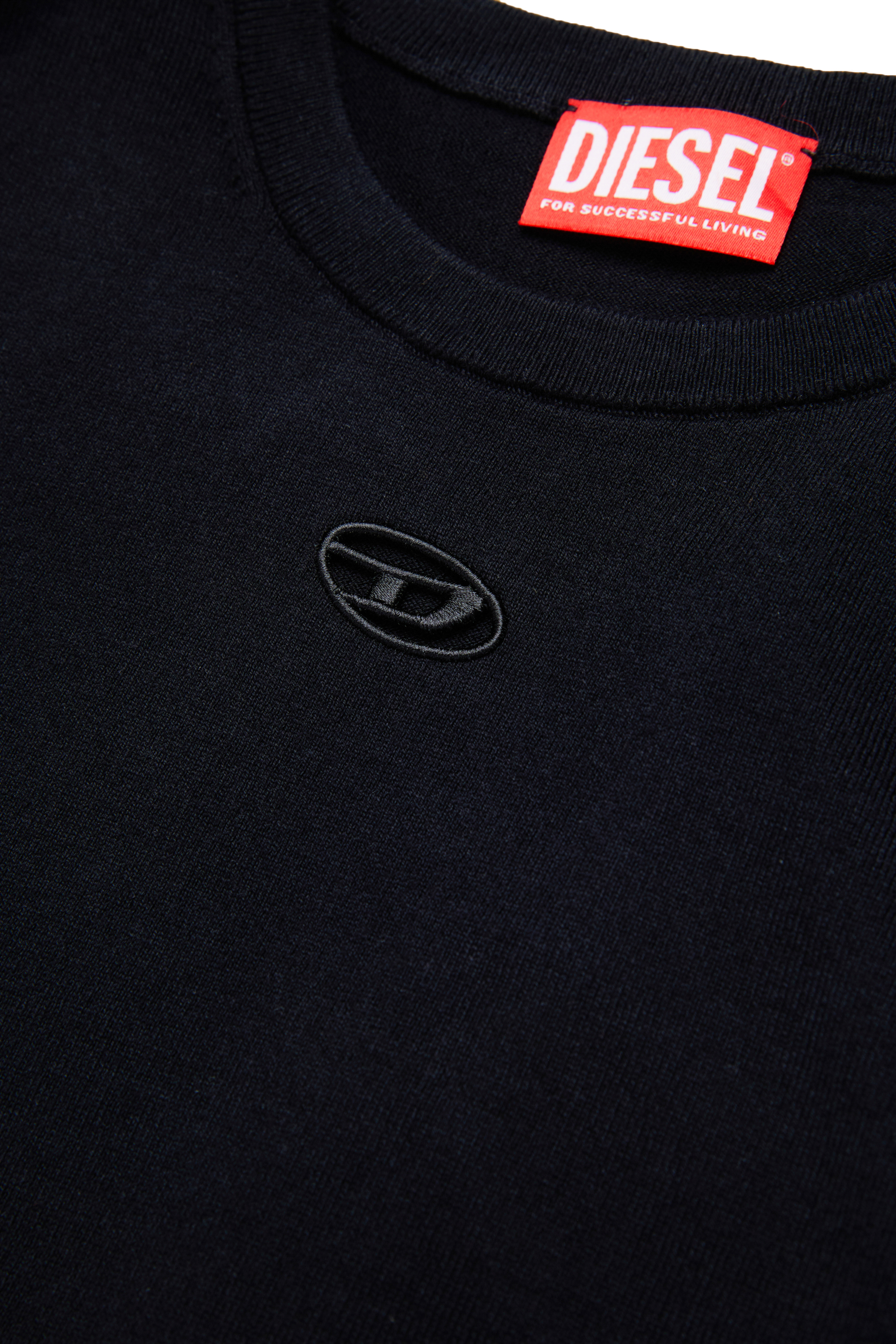 Diesel - KMARGA, T-shirt en tricot avec cut-out à logo Oval D Femme in Noir - 4