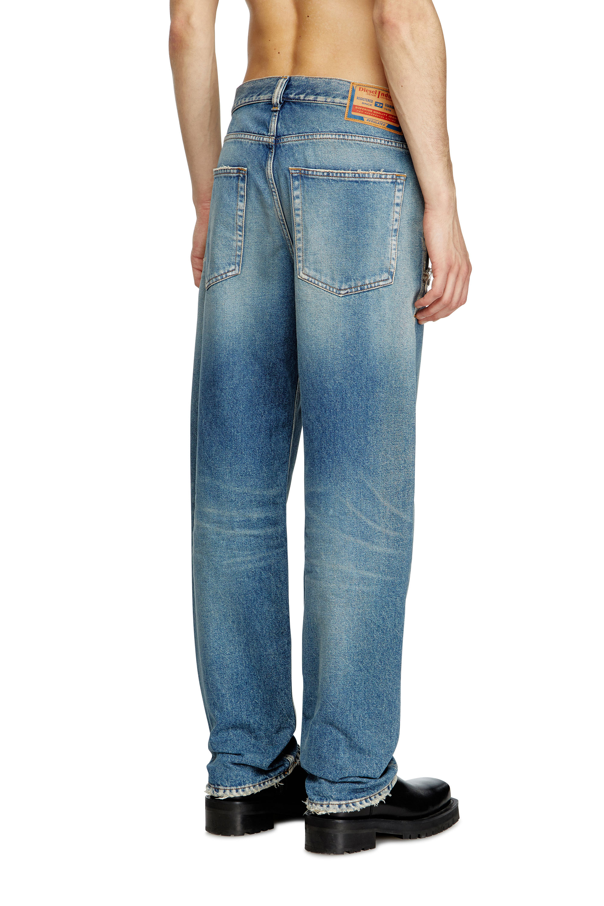 Diesel - Regular Jeans 2024 D-Macs 09L43 Homme, Bleu moyen - Image 4