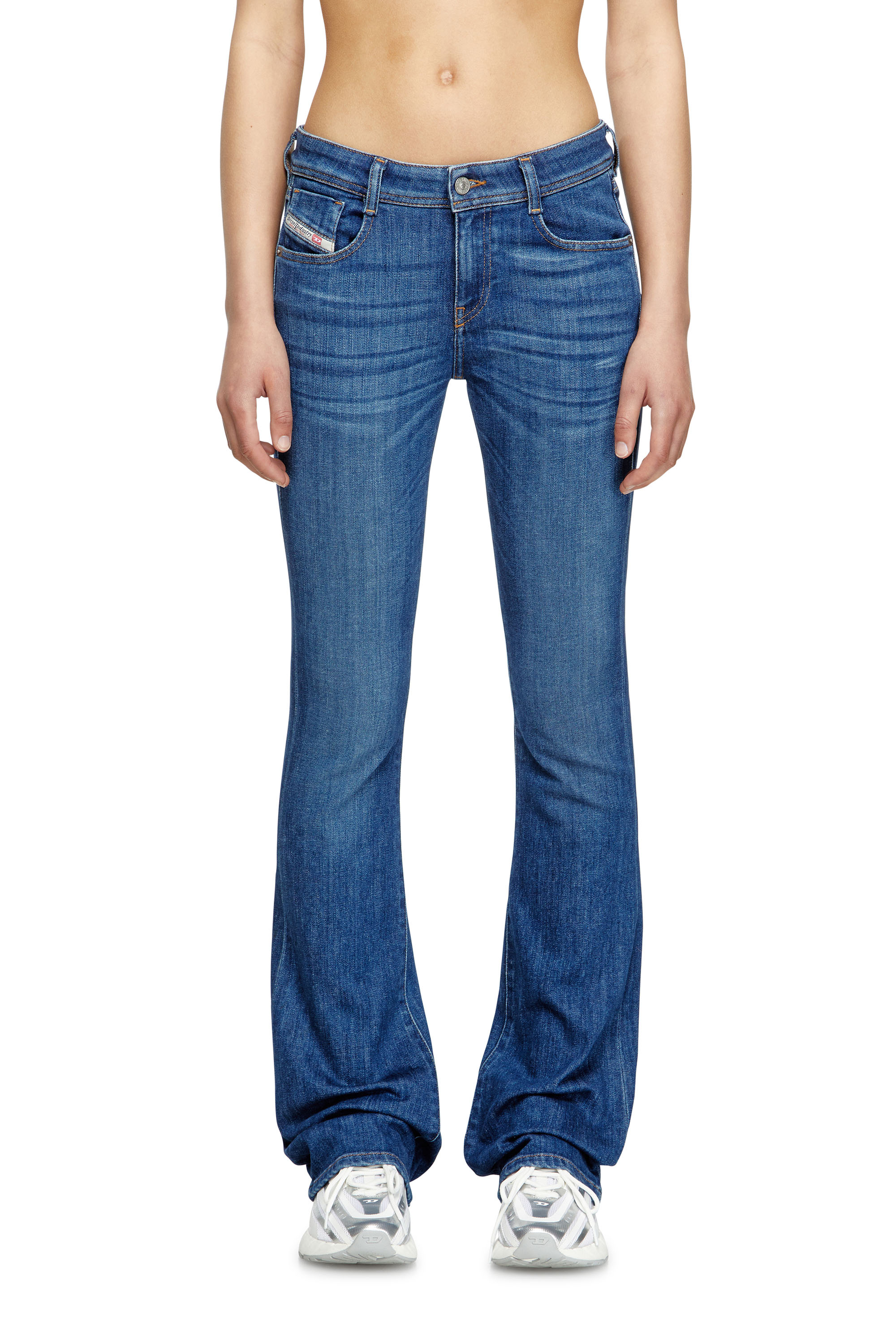 Diesel - Bootcut Jeans 1969 D-Ebbey 0DBDN Femme, Noir/Gris foncé - Image 1